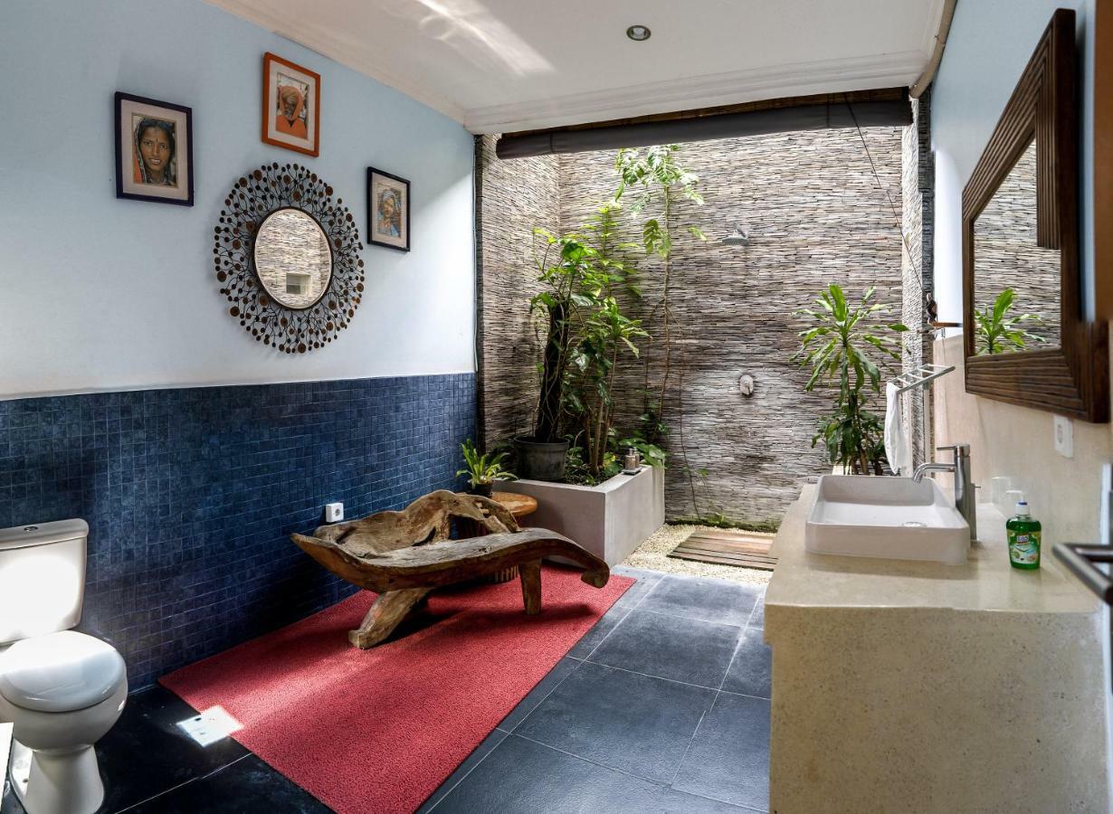 Sonti Villa Seminyak Exterior foto